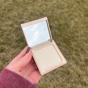 Sigma Beauty Pressed Powder Highlighter - Moonbeam